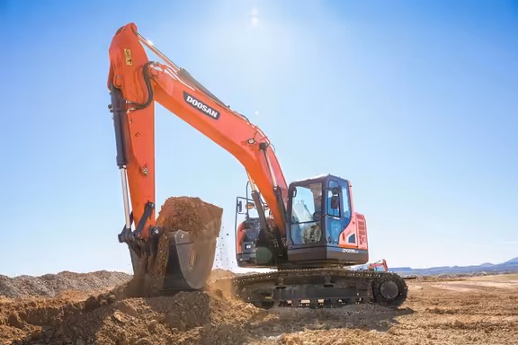 20 things to consider when buying used excavator