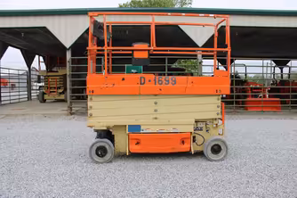 Generation-JLG 2632 Scissor lifts-exterior