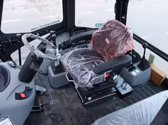 Generation-Case 851 Backhoe loaders-interior